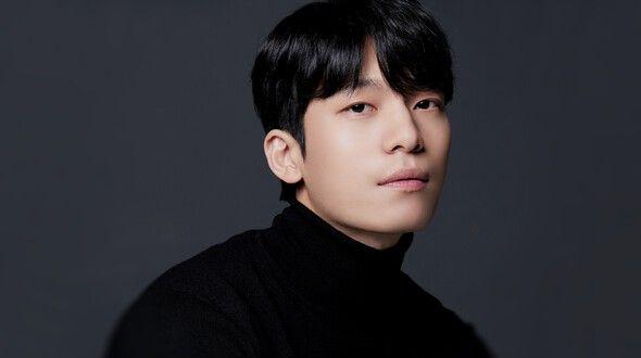 “Squid Game” Actor In Talks For A Lead Role In A Korean Drama; Kim Go Eun And Nam Ji Hyun In Talks For The Female Lead