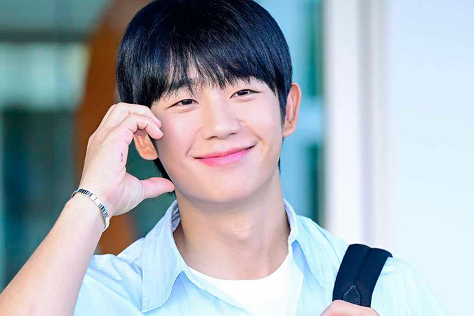 WATCH: Jung Hae In Is Now In Manila For His Fan Meeting At The New Frontier&nbsp;Theater
