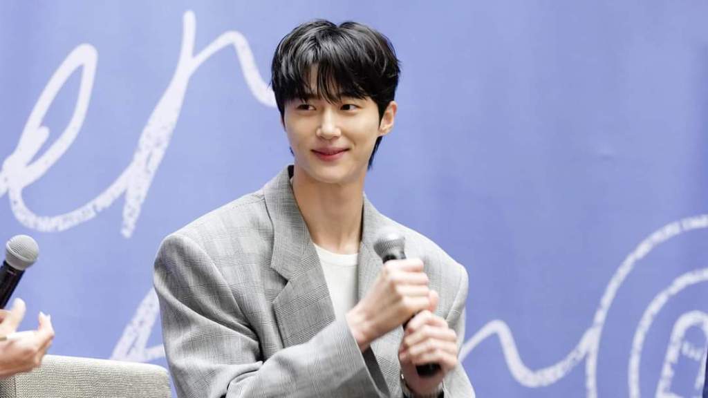 Byeon Woo Seok Grateful For All The Fans’ Support: “I never imagined it happening”; Shares What To Expect At His Fan Meeting + Already Working On A New&nbsp;Project