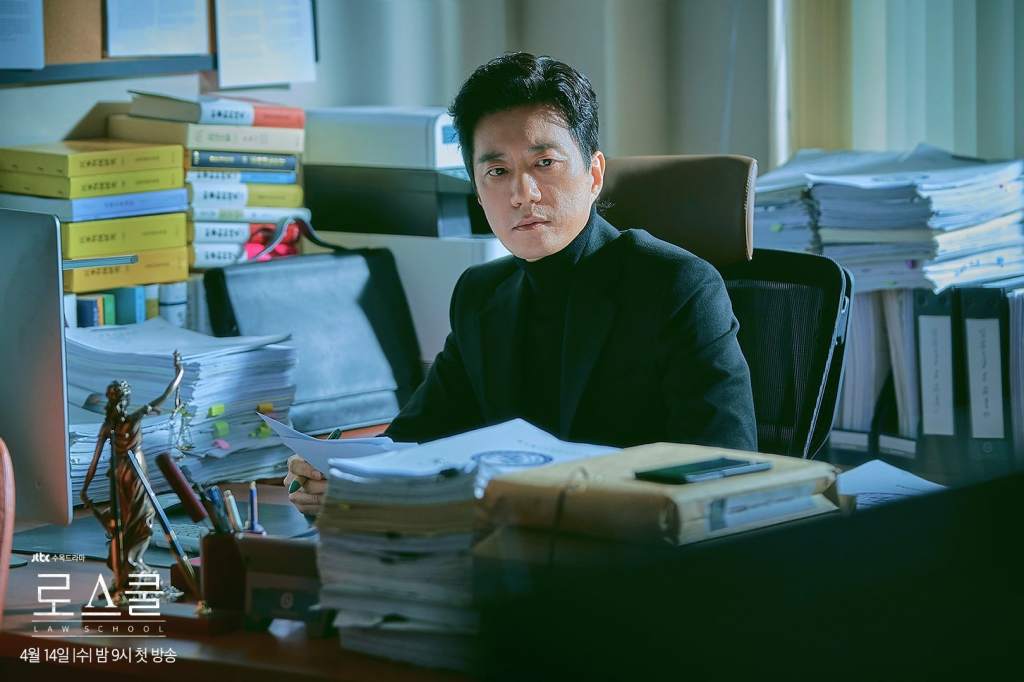 5 Things About Kim Myung Min, Korean Dramaland’s Newest Ahjusshi Crush From “Law&nbsp;School”