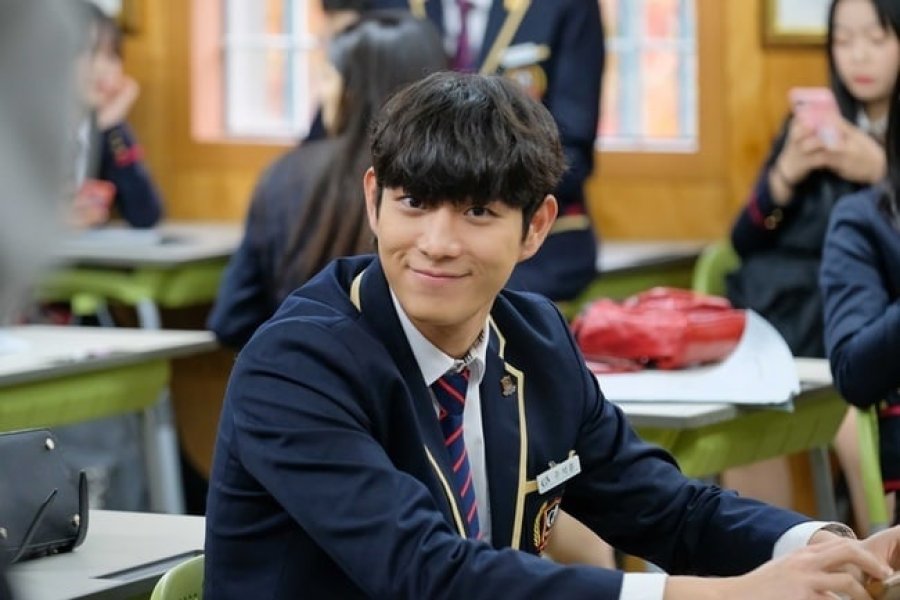 Kim Young Dae Is In Talks To Star As The Male Lead For Seo Hyun Jin’s Upcoming Drama