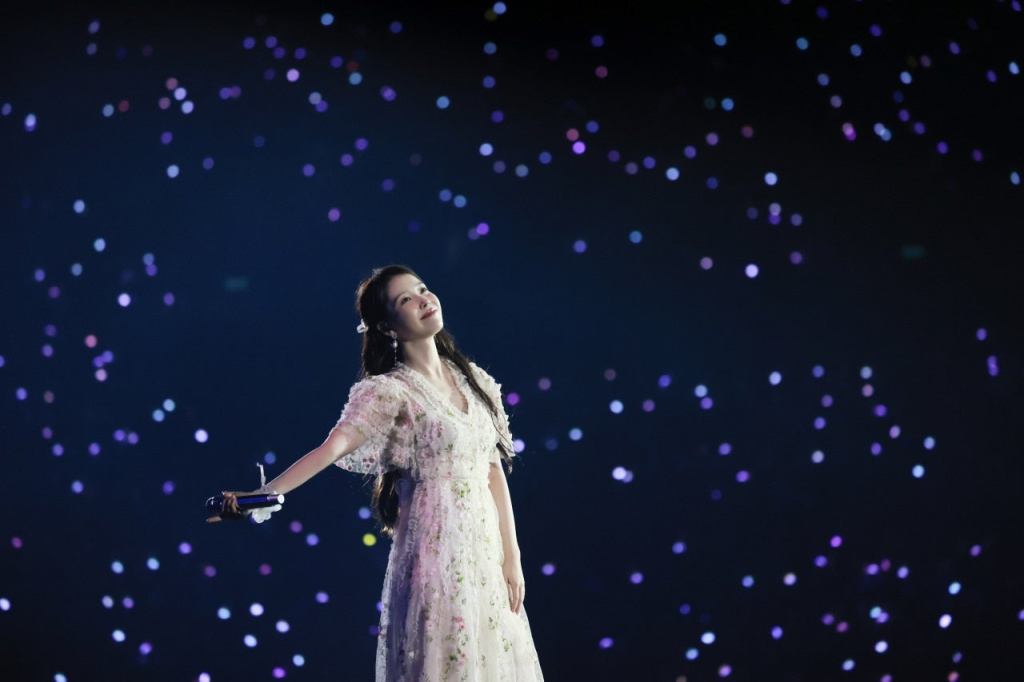 IU’s Manila Concert Was A “Good Day”&nbsp;Indeed