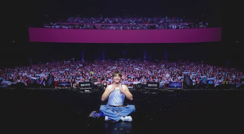 Choi Minho Lives Up To “Flaming Charisma” Title in Manila&nbsp;Concert